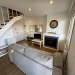 Duplex Con Terraza En * Mogro