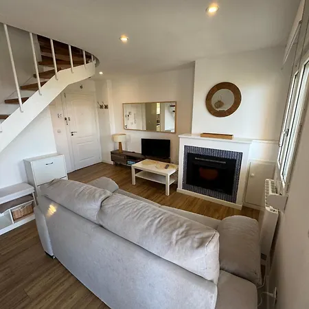 Duplex Con Terraza En * מוגרו