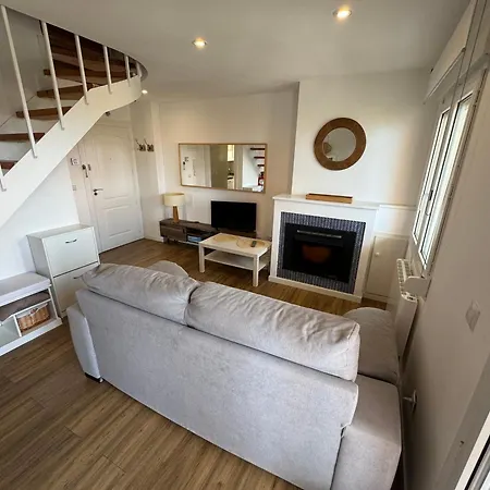 Duplex Con Terraza En דירה